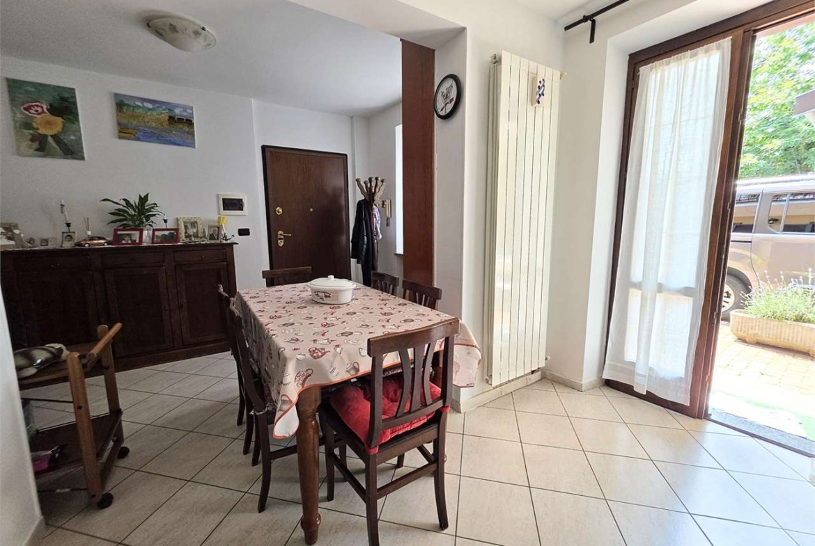 LUMINOSO TRILOCALE CON AREA ESTERNA ESCLUSIVA – ZERO SPESE CONDOMINIALI!