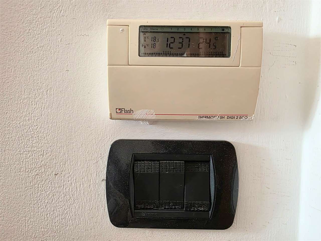 LUMINOSO TRILOCALE CON AREA ESTERNA ESCLUSIVA – ZERO SPESE CONDOMINIALI!