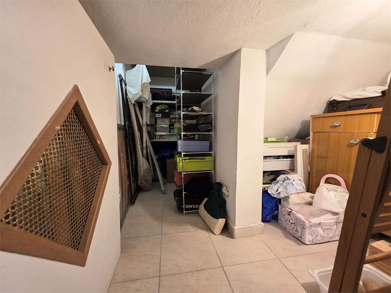 LUMINOSO TRILOCALE CON AREA ESTERNA ESCLUSIVA – ZERO SPESE CONDOMINIALI!